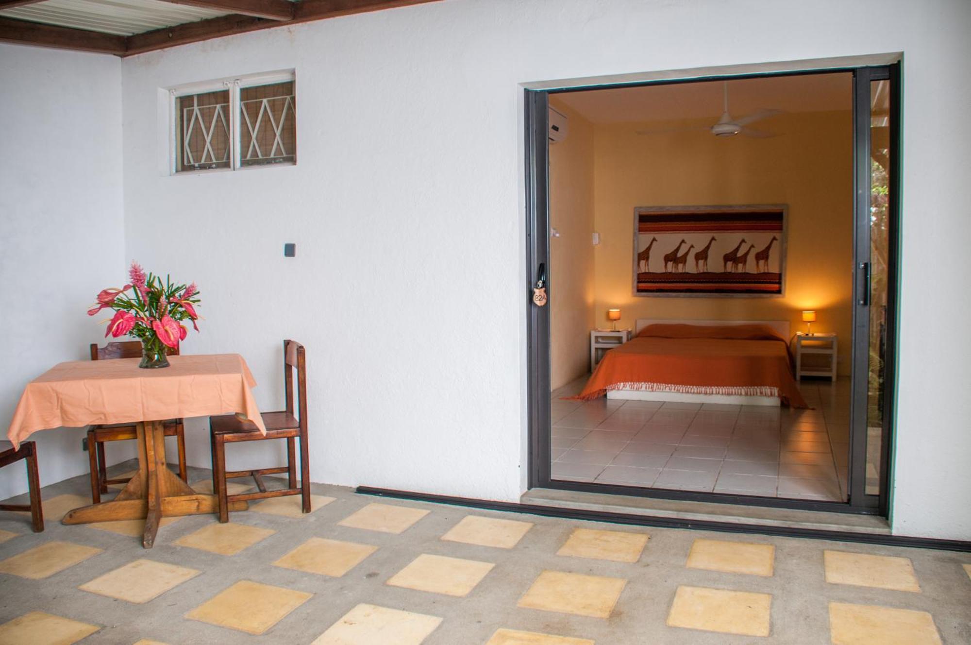 Chantauvent Guest House Blue Bay Quarto foto