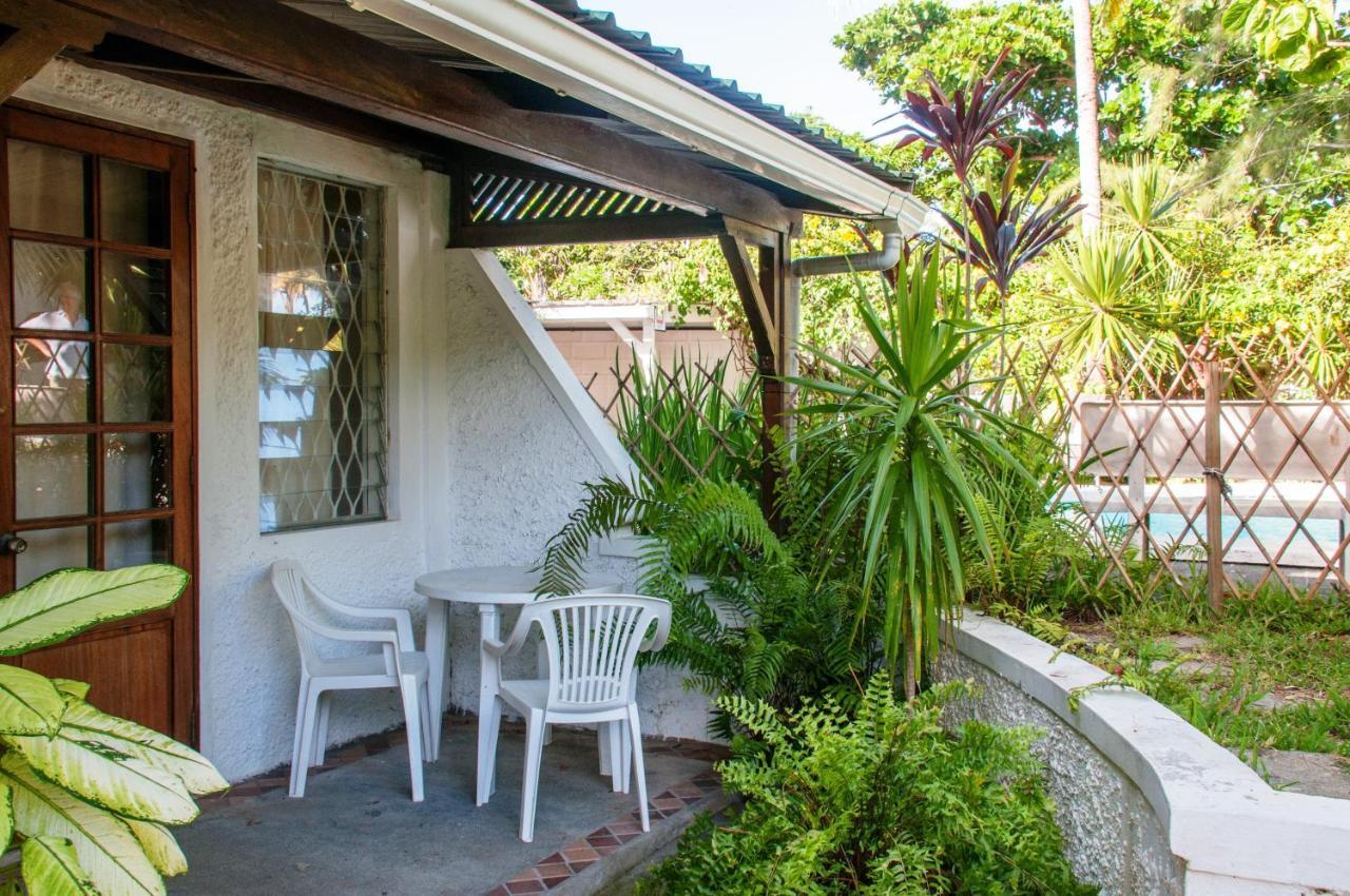 Chantauvent Guest House Blue Bay Exterior foto